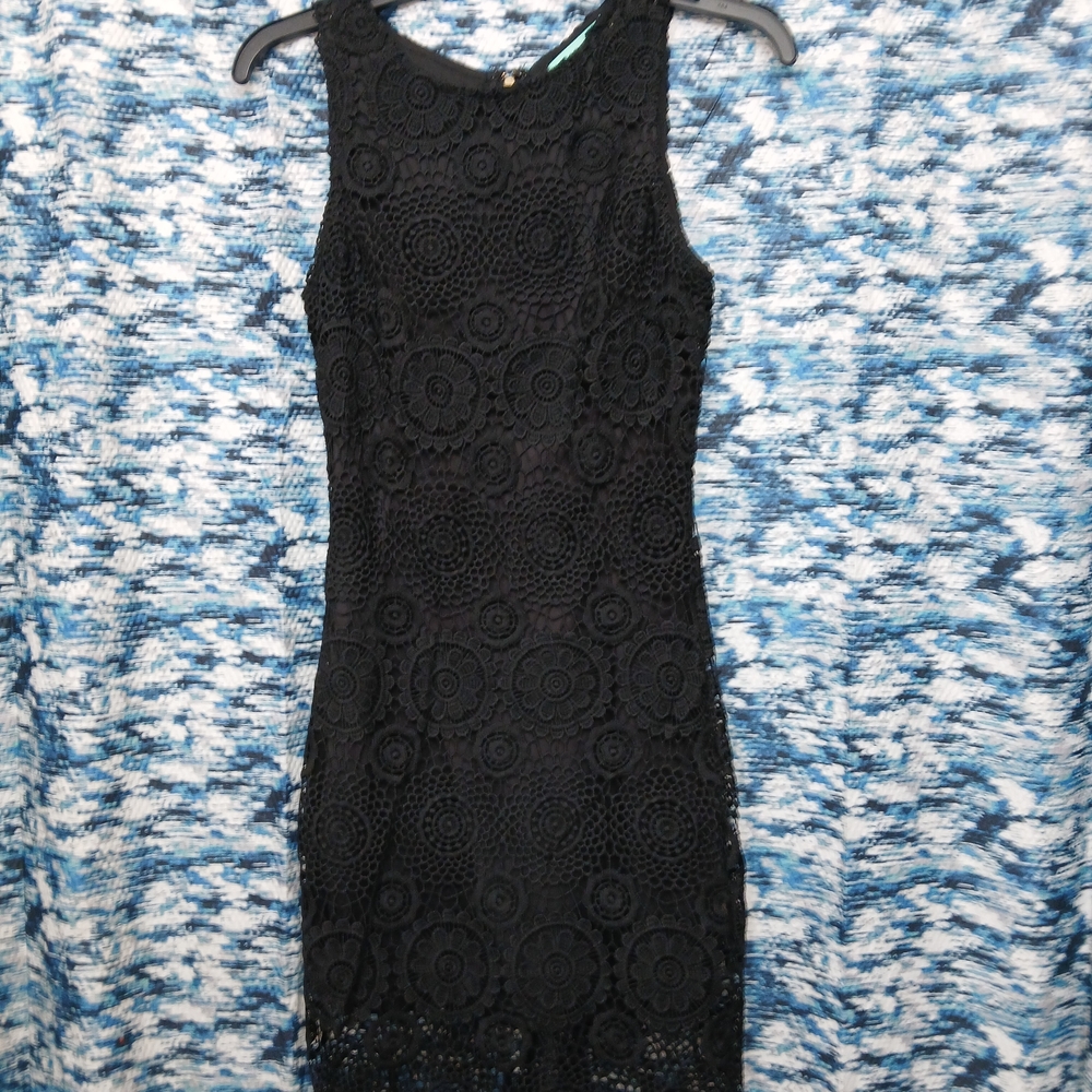 Elegant Black Lace Dress